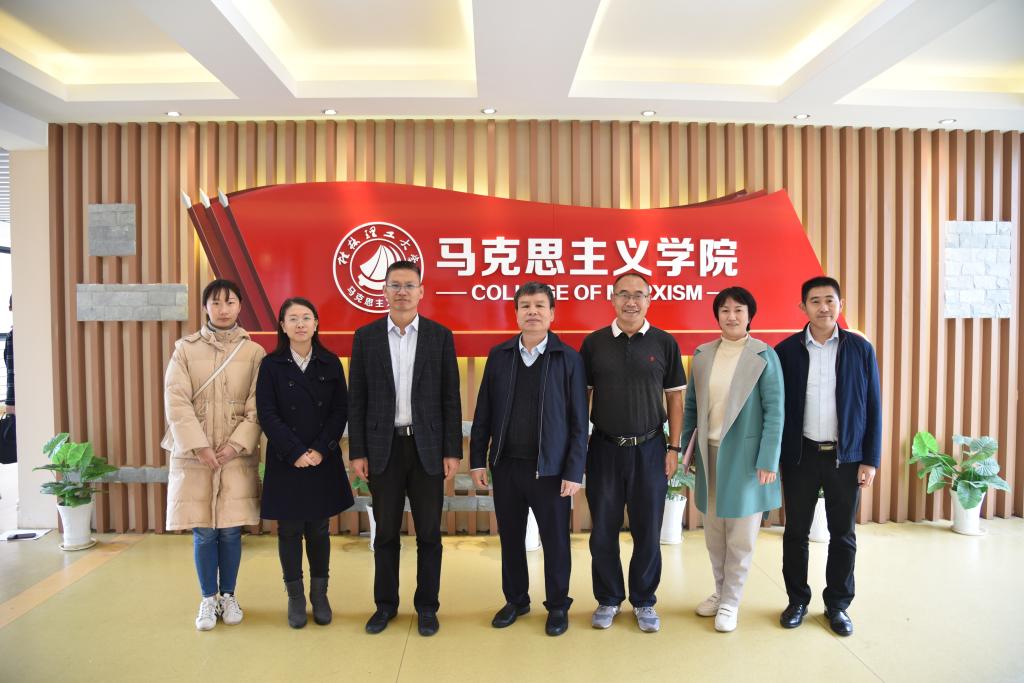 自治区教育工委领导一行到新葡的京官网进行调研